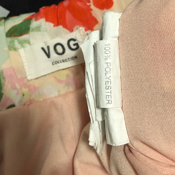 VOG Collection pretty peach floral shorts - Picture 8 of 8